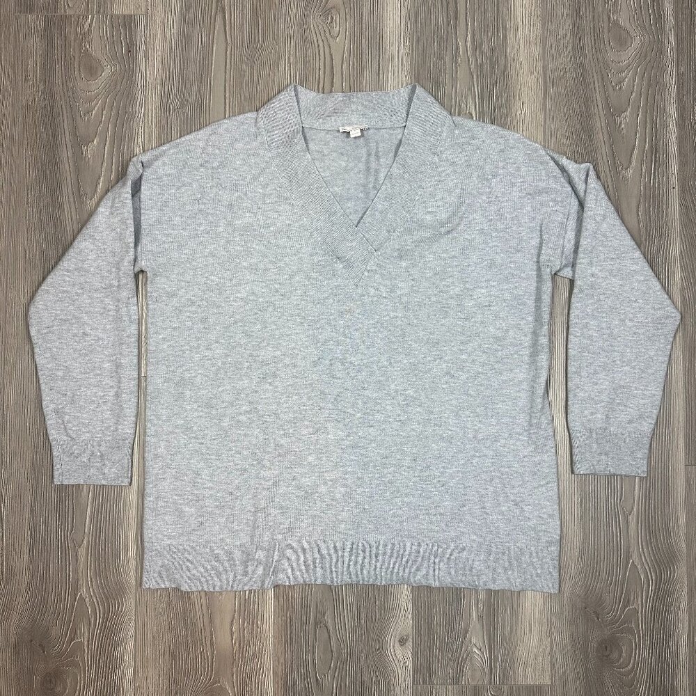Gap Gray Knit V Neck Sweater Merino Blend Cozy Minimalist‎ L